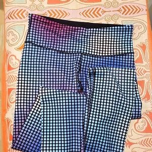 Lululemon Sz 4 polkadot leggings